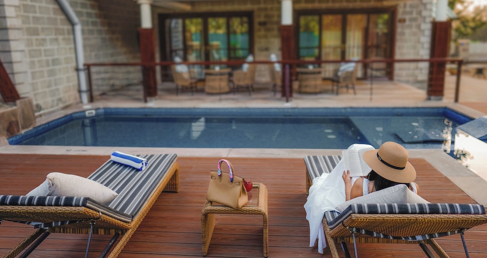 Family Villa with Private Pool and Temperature Control