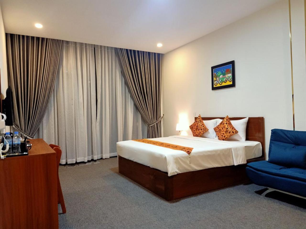 Suite with Balcony - Photo 5