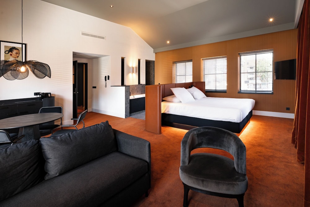 Sauna Suite