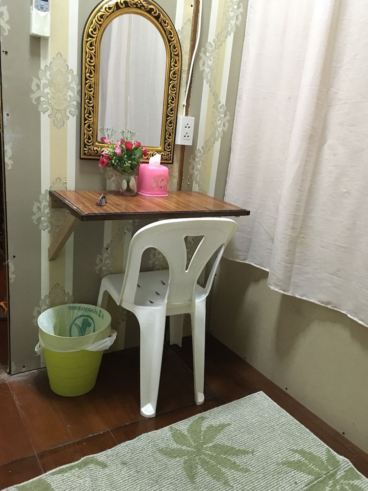 Family Room, 1 Bedroom photo 1