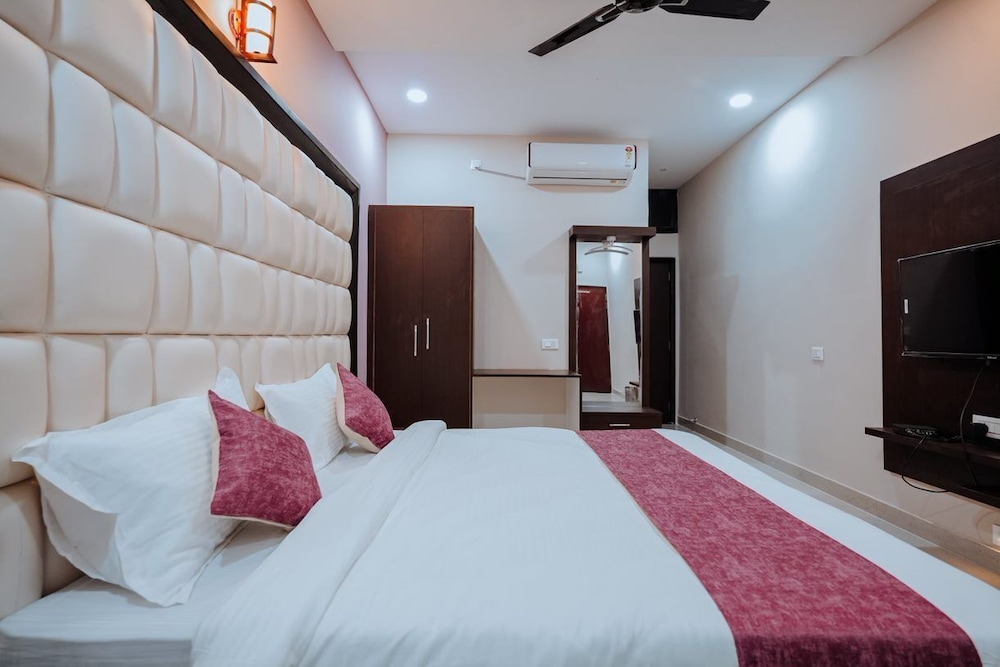 Standard Room - Photo 1