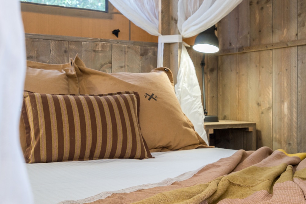 Luxury Glamping (Pet Friendly) photo 2