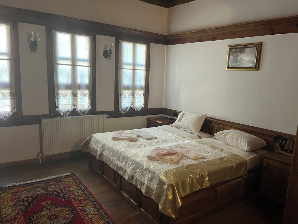 Standard Room photo 3