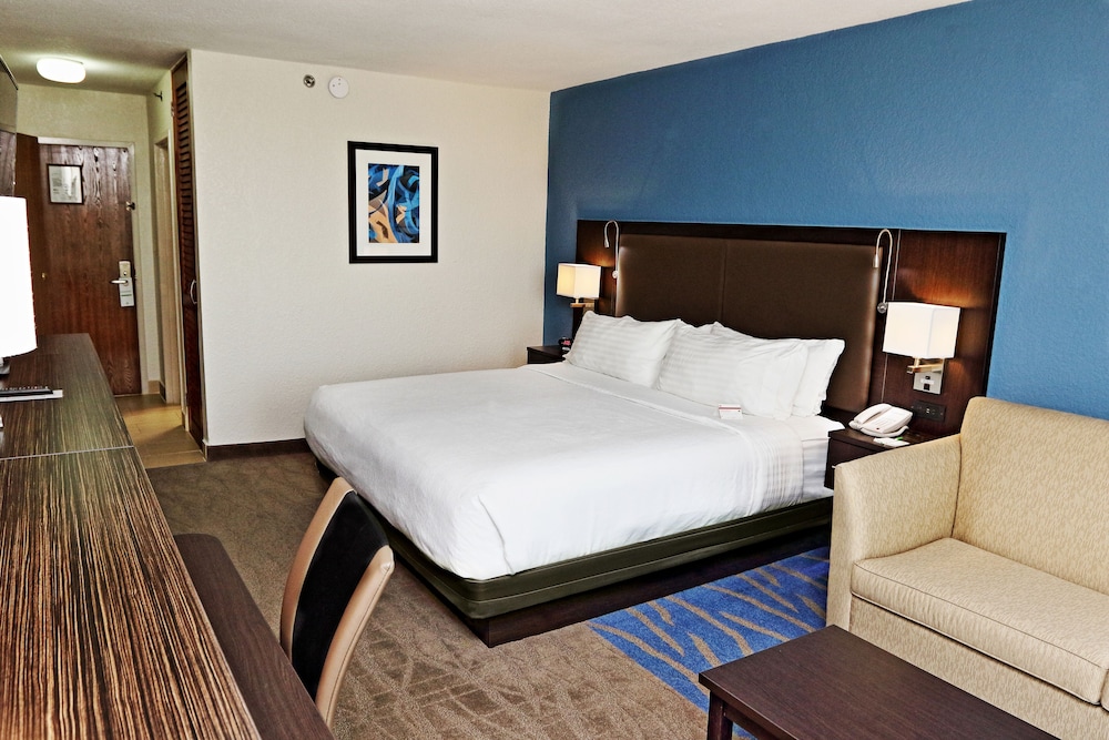 Standard Room, 1 King Bed (Sunset View) - Photo 4