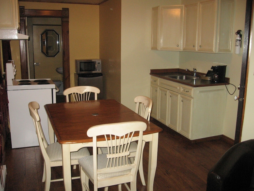 Suite, 2 Double Beds, Kitchenette photo 1