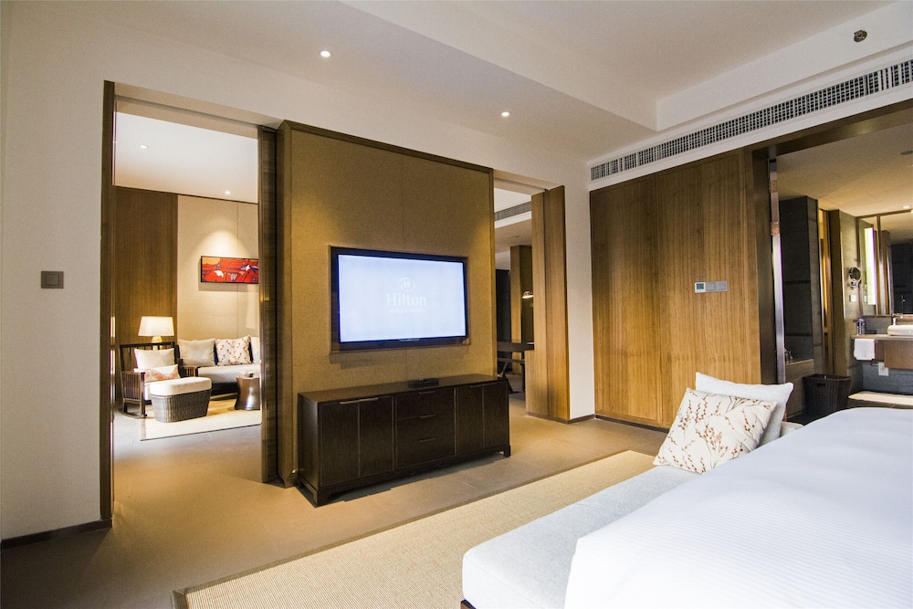 Suite, 1 Bedroom photo 3
