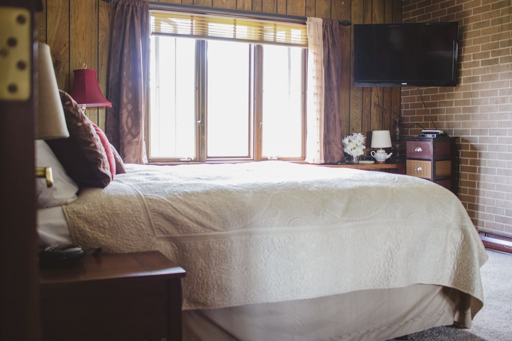 Deluxe Single Room, 1 King Bed, Garden View