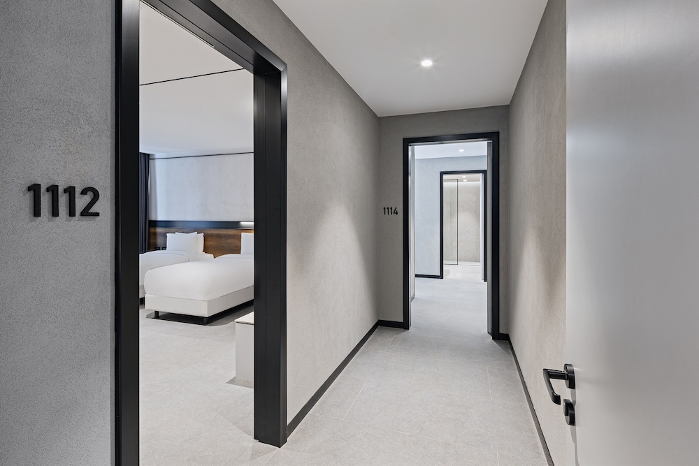 Family Suite, Balcony, Garden View photo 2