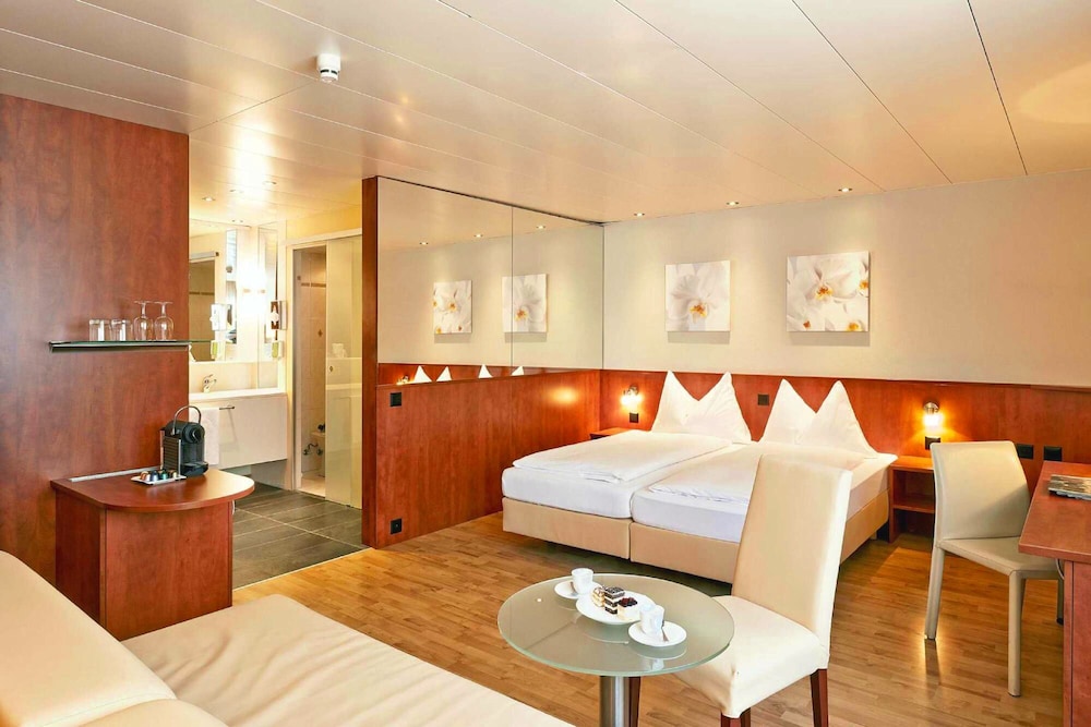 Junior Suite - Photo 1