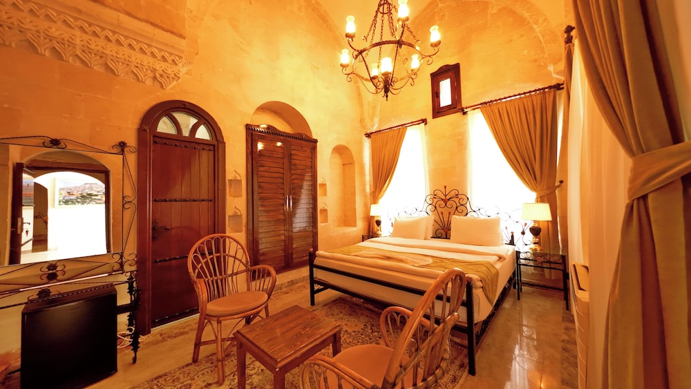 Deluxe Double or Twin Room - Photo 18