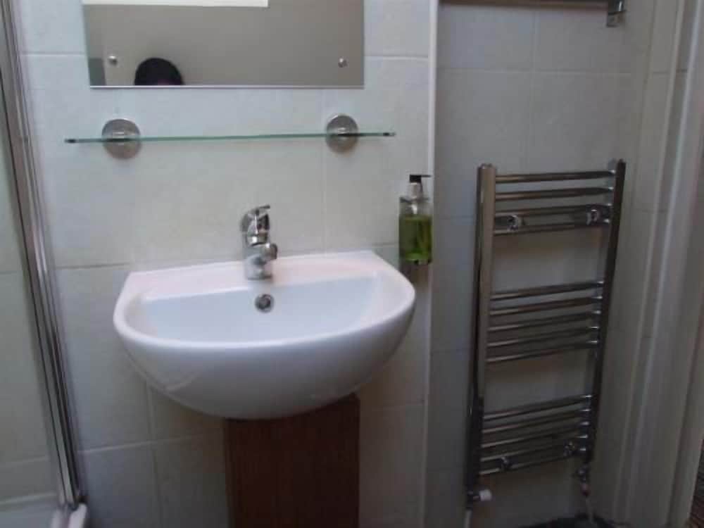 Classic Double Room - Photo 22