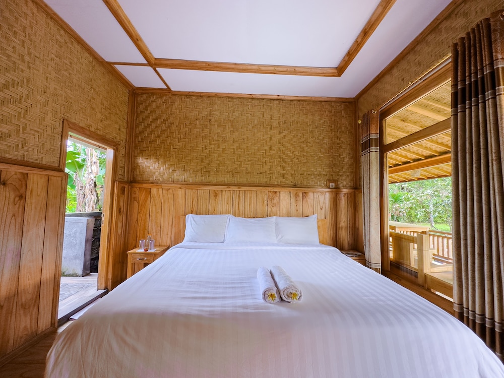 Wooden Room photo 1