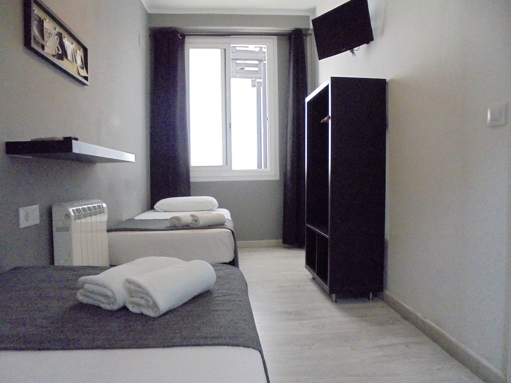Double Room, Private Bathroom (B) photo 2