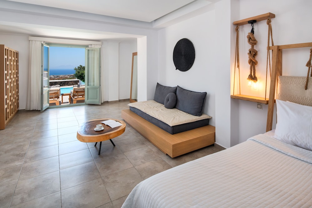 Pool Suite with Sea view - Photo 6