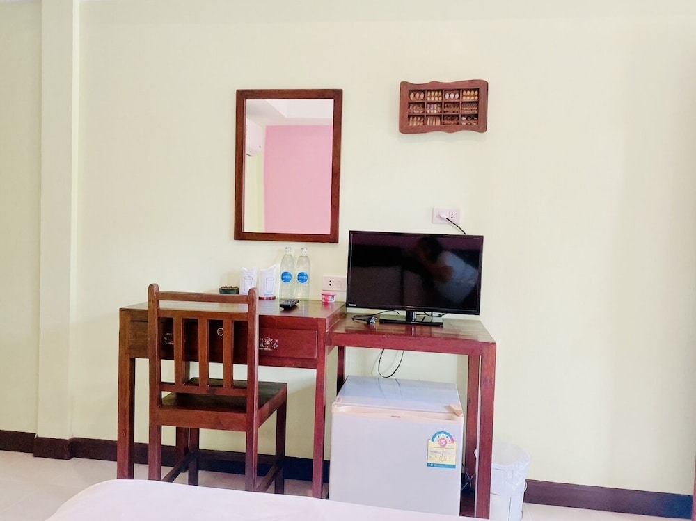 Economy Double Room - Photo 21