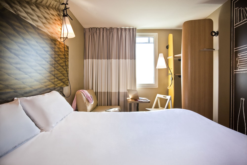 Standard Double Room, Multiple Beds - Photo 2