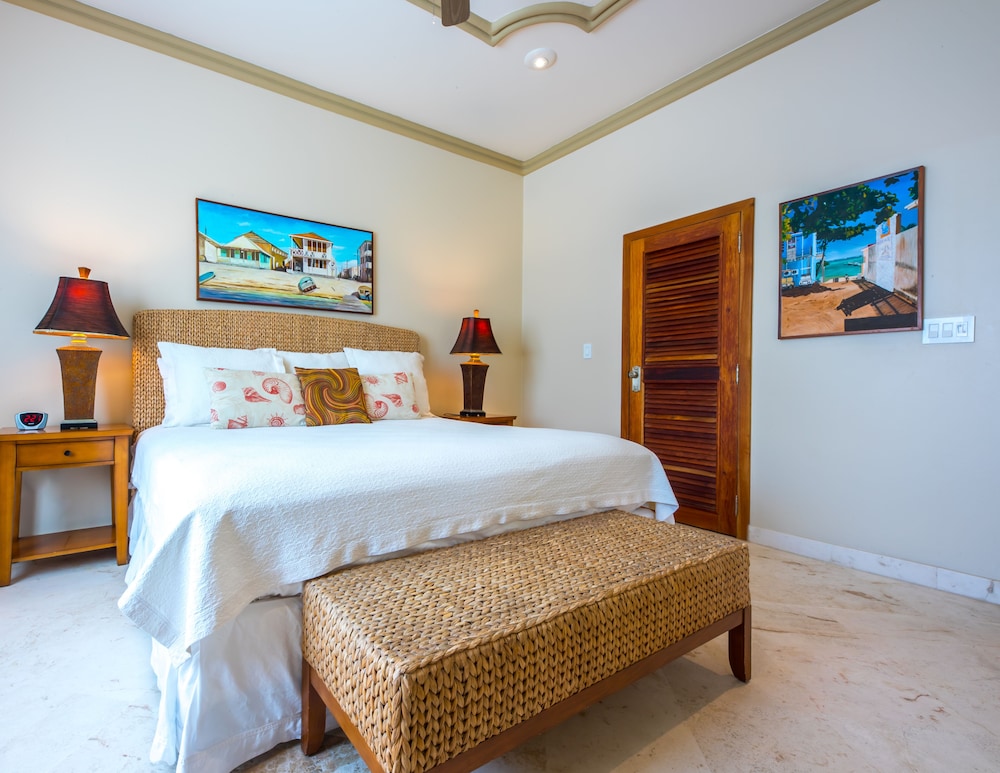 Beach Front Brushstrokes Villa 3 Bedroom