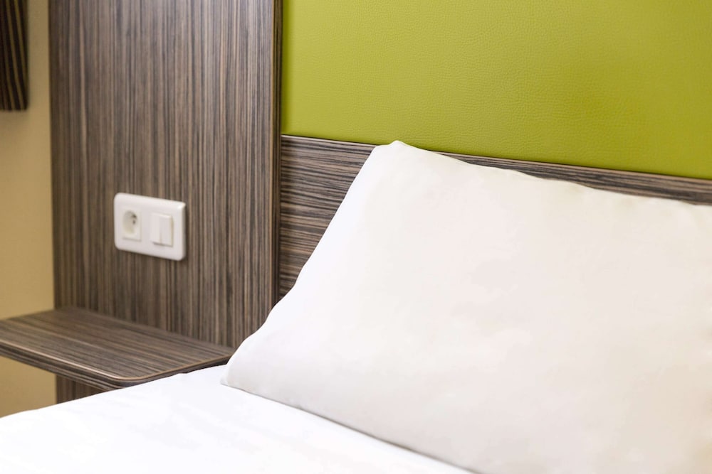 Room, 1 Double Bed (Pop) - Photo 10