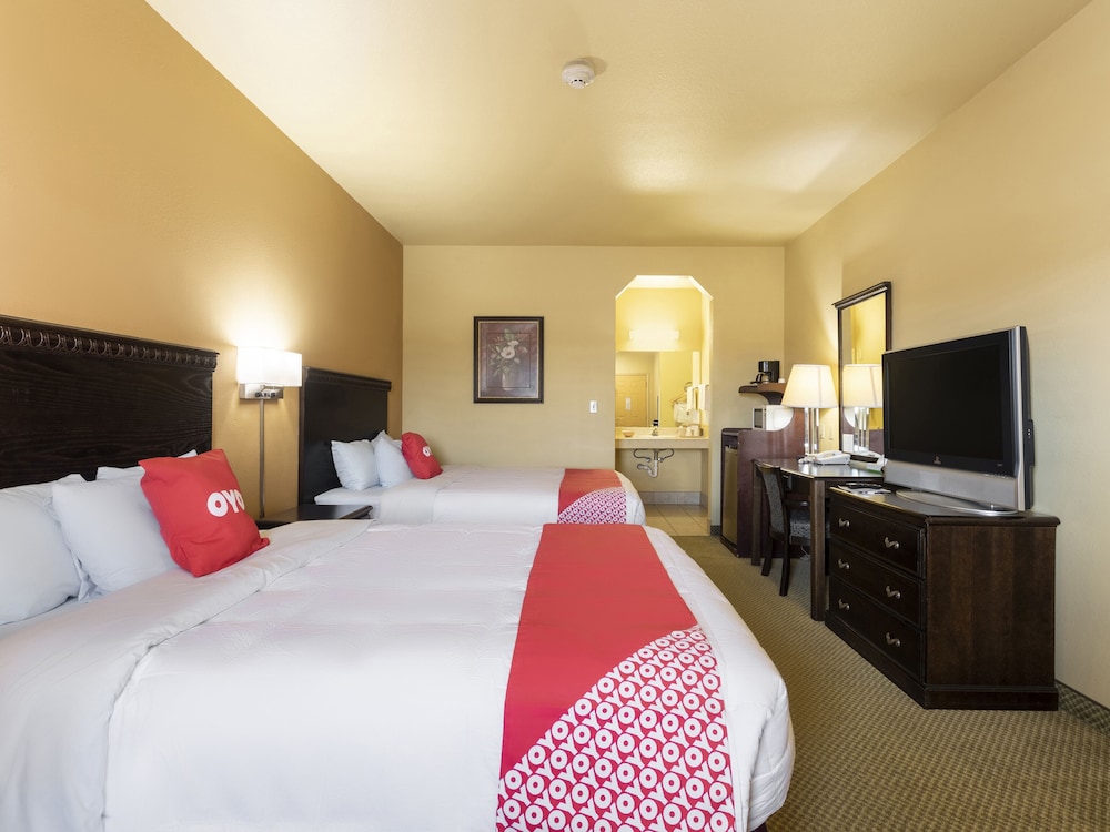 Room, 2 Queen Beds