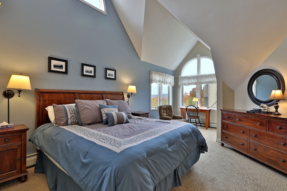 Condo, 3 Bedrooms photo 2