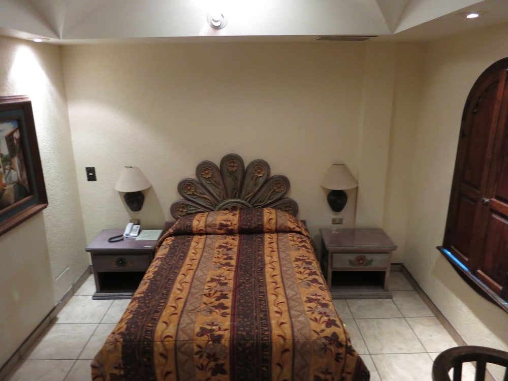 Standard Room photo 2