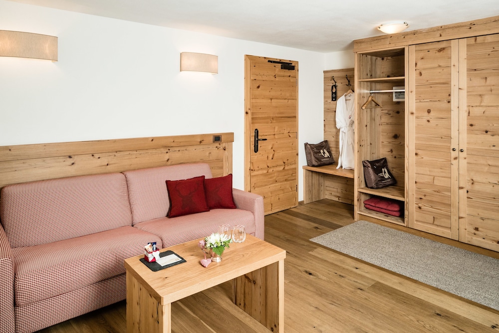 Suite (Kristall) photo 2