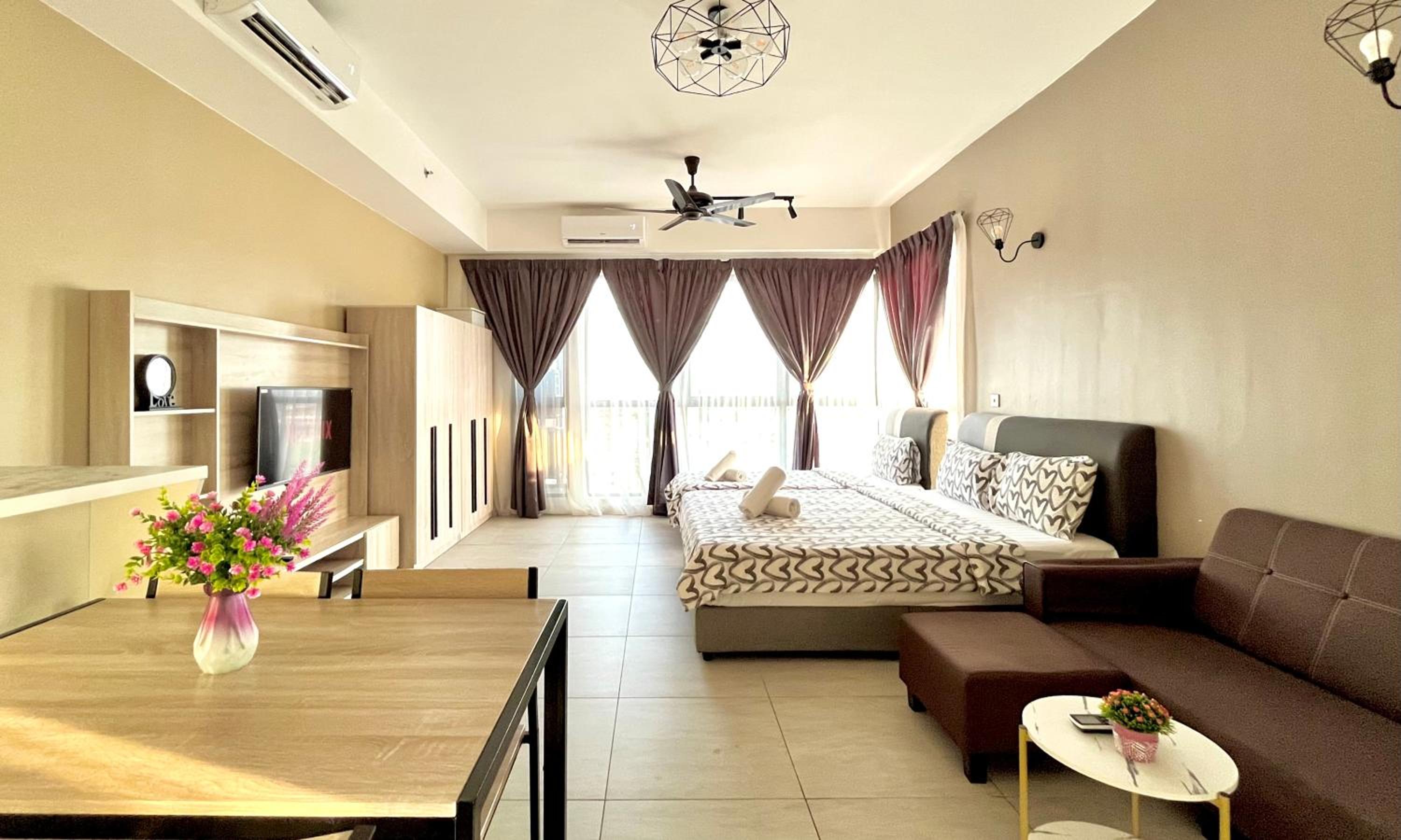 One-Bedroom Apartment