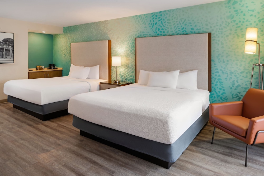 Room, Multiple Beds photo 3