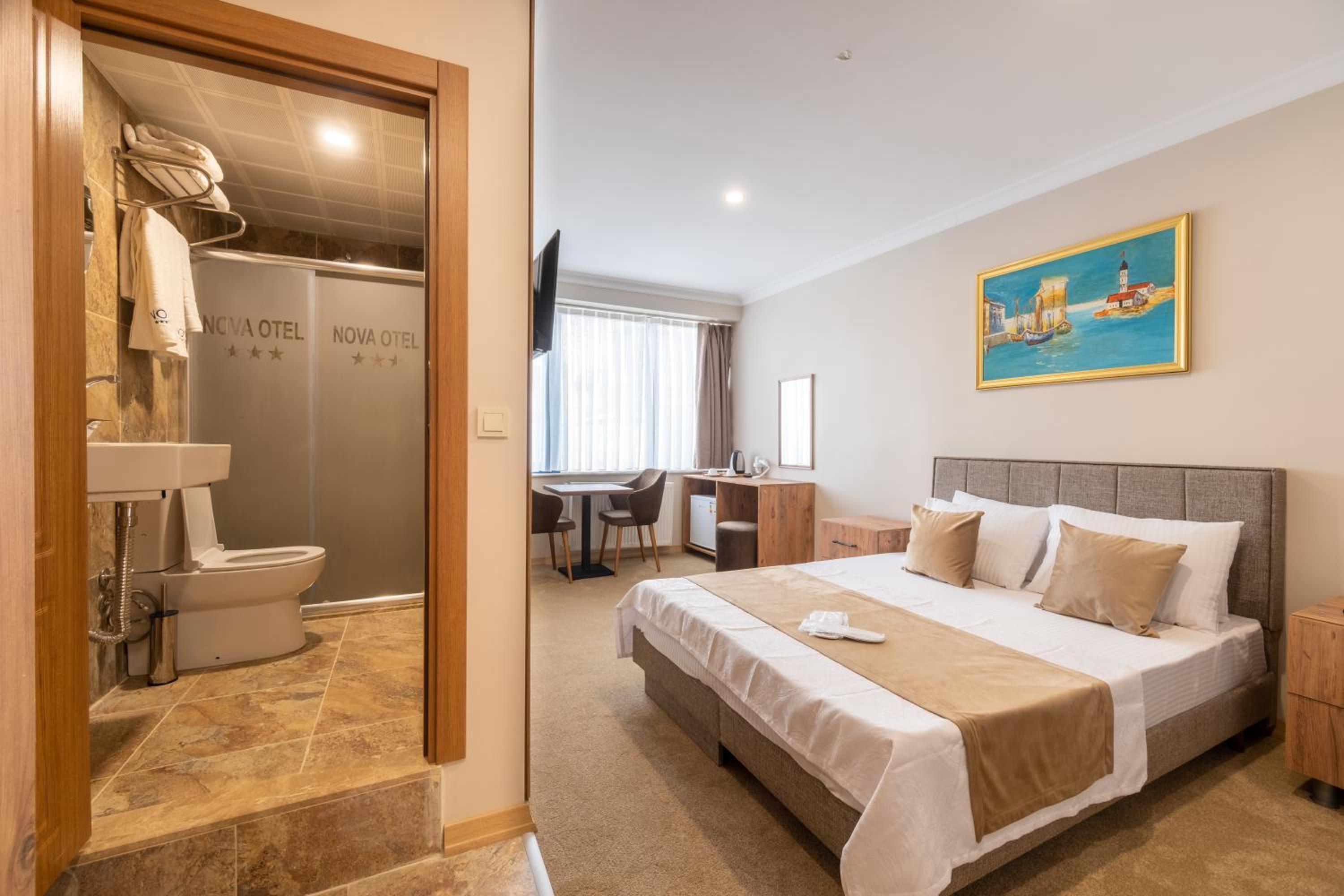 Deluxe Double Room photo 1
