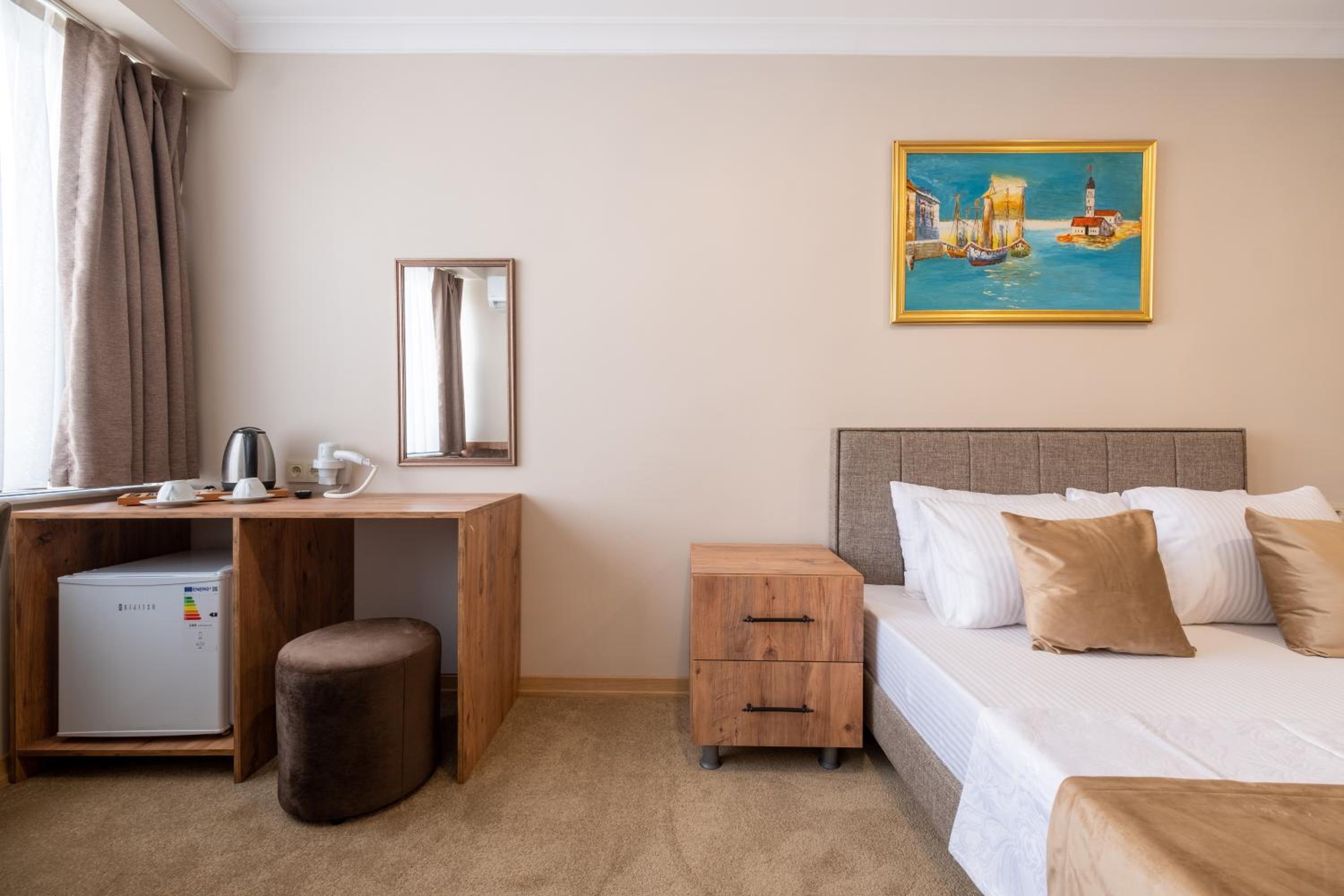 Deluxe Double Room photo 3