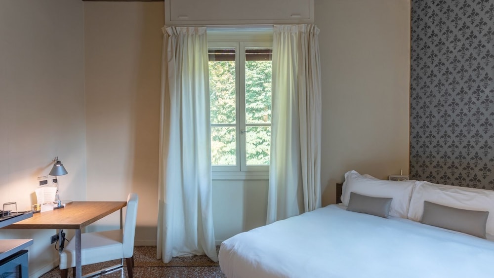 Grand Room photo 3