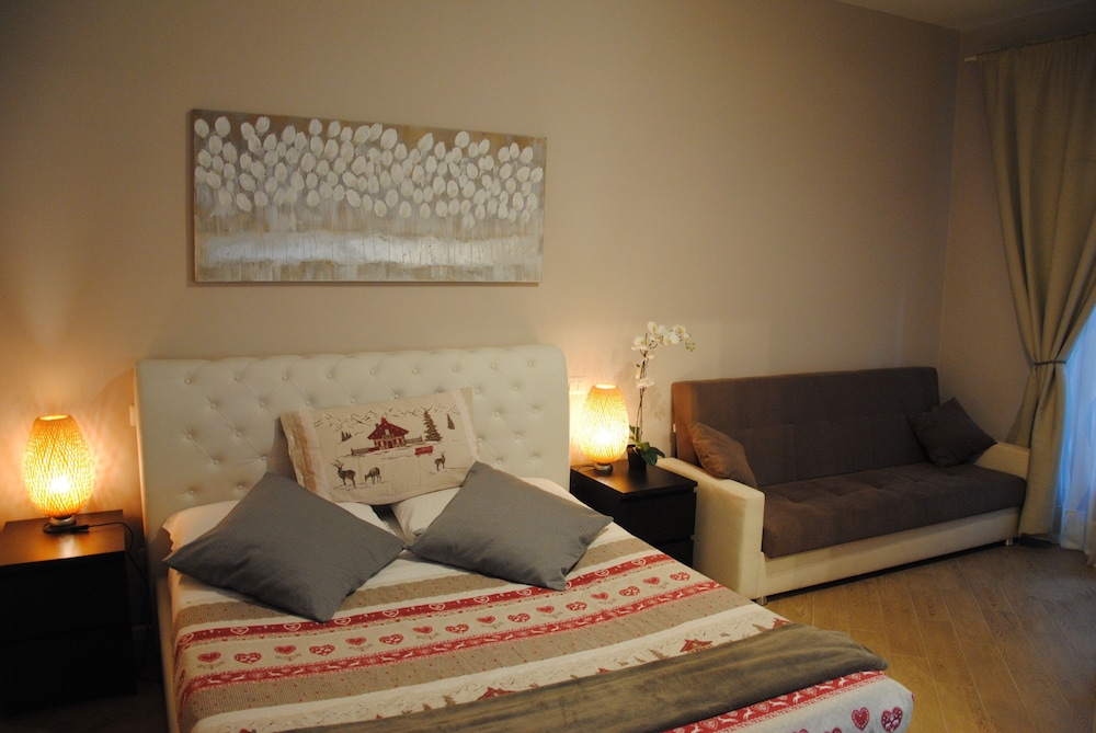 Superior Triple Room (viale Giulio Cesare 128) photo 1
