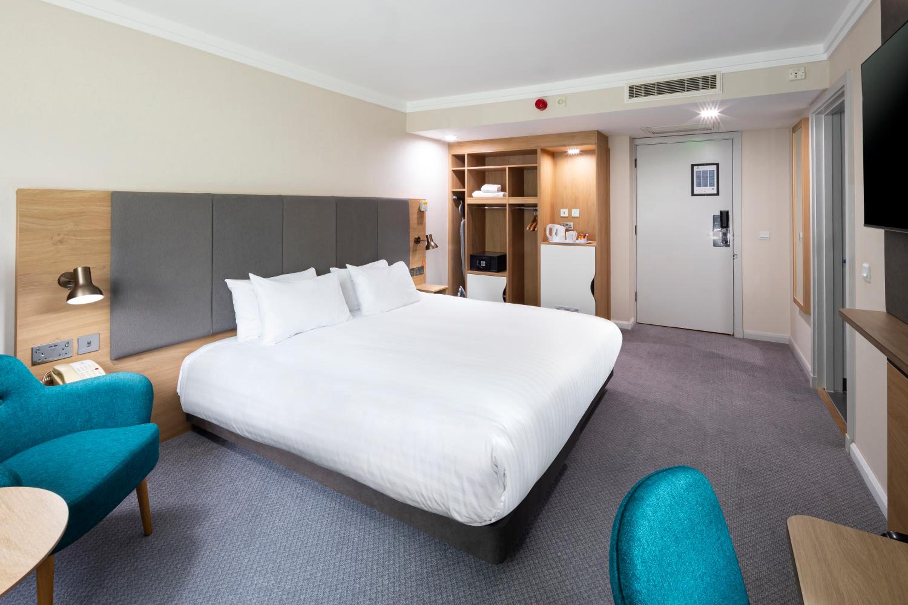 Premium Queen Room - Photo 1