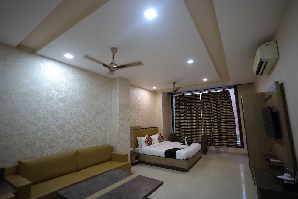 Executive AC Room
