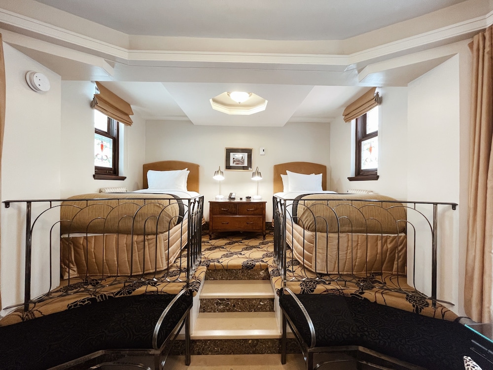Twin Room (ground floor)