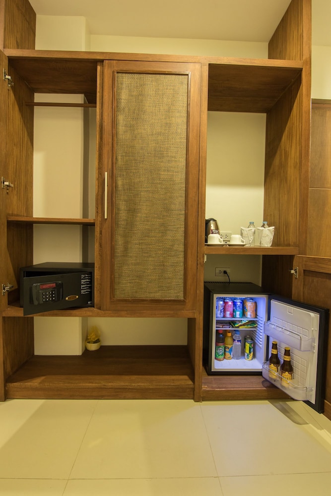 Deluxe Queen Room photo 2