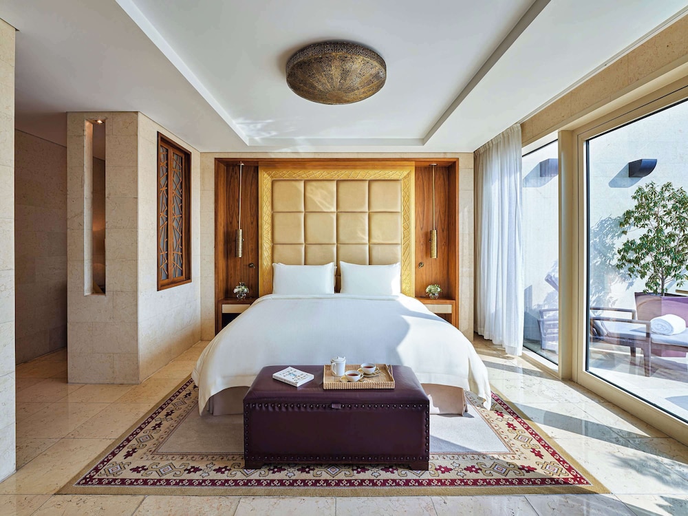 Suite (Landmark - Skyline View) - Photo 8