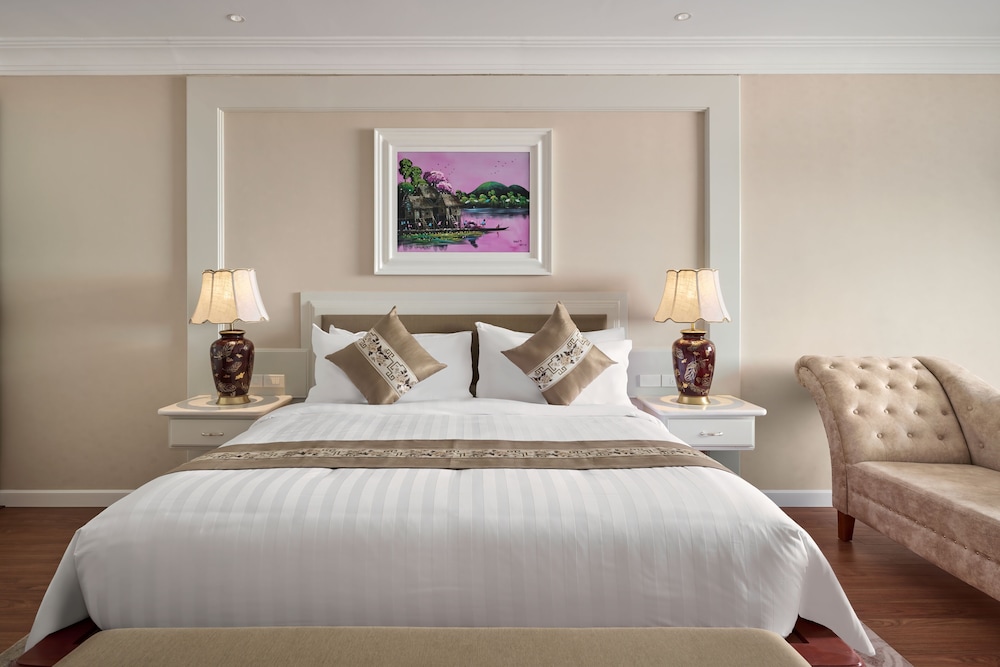 Club Deluxe King Room