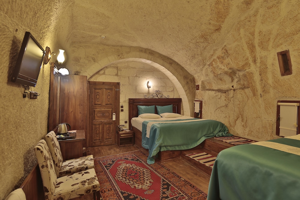 Deluxe Room - Photo 16