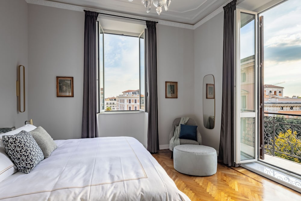 Deluxe Double Room, Balcony, City View