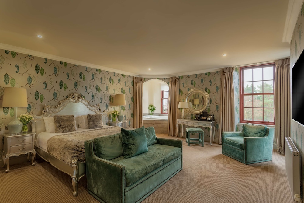 Suite, 1 King Bed, Non Smoking, Hot Tub (Walk-in Shower;with Sofabed) - Photo 3