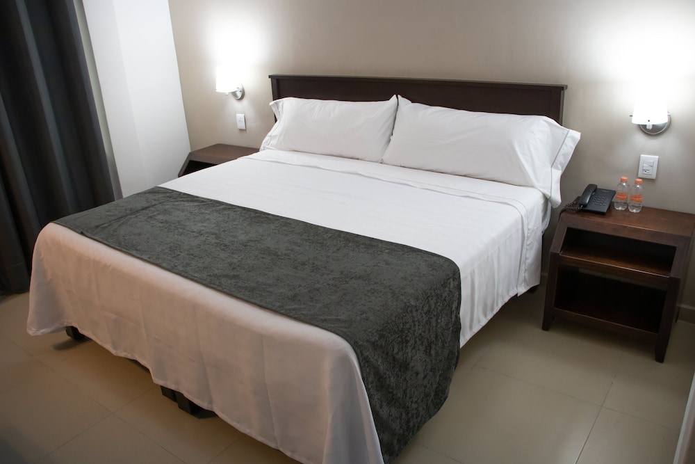 Executive Room - Photo 1