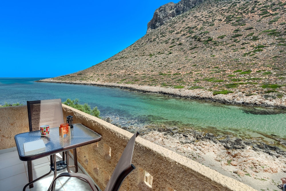 Superior Studio, Balcony, Bay View