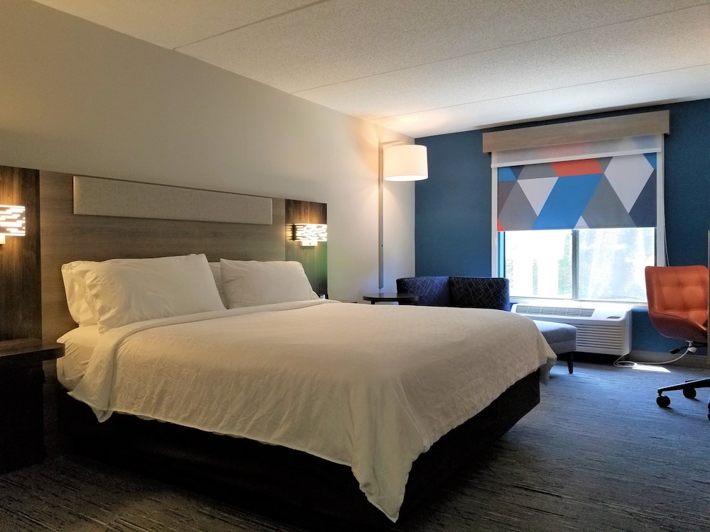 Standard Room, 1 King Bed, Accessible (MOBILITY) - Photo 2