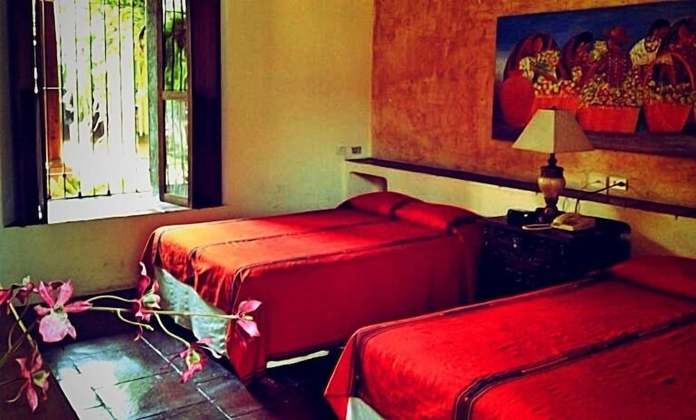 Luxury Double Room, 2 Double Beds, Private Bathroom, Garden View photo 3