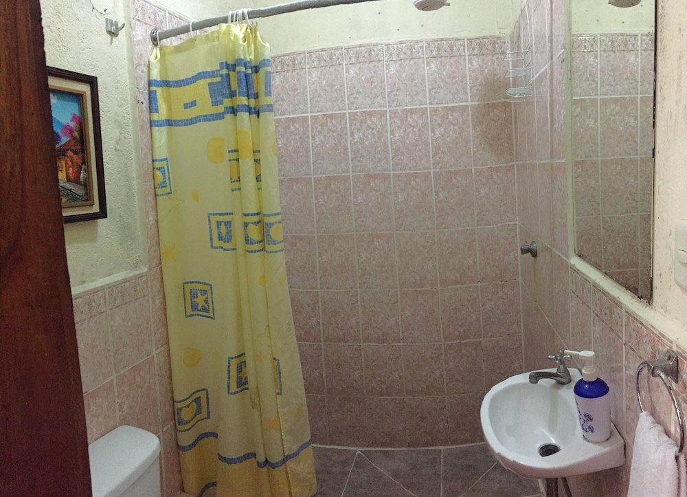 Basic Twin Room photo 3
