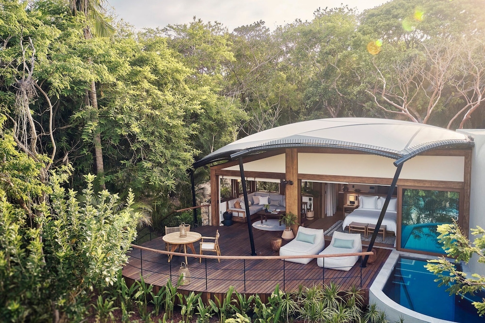 Bungalow, Ocean-view photo 1