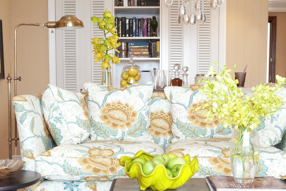 Luxury Sea Facing Suite - Photo 32