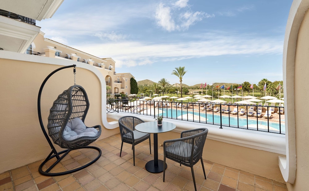 Room, Balcony, Golf View (2 Twin Beds)