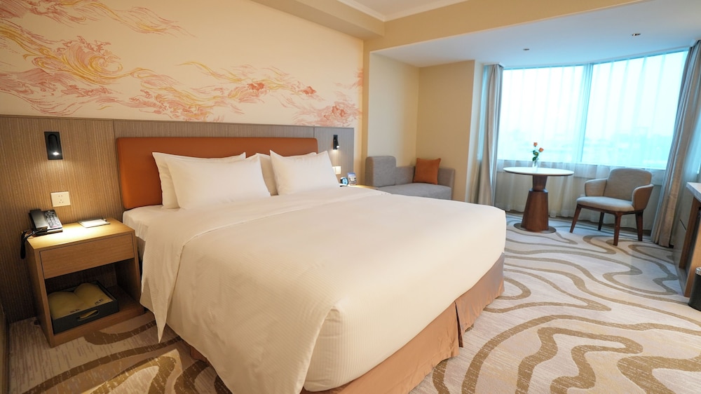 Superior Double Room, City View